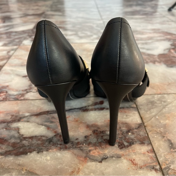 New DKNY Genevive Logo Stiletto Pump Heels Size 8.5 - Picture 4 of 10